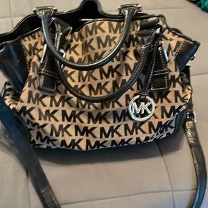 michael kors purse